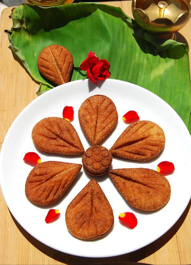 Jaggery Thekua